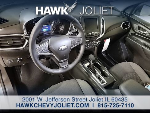 Used 2024 Chevrolet Equinox LT FWD image 11