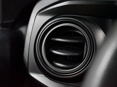 Used 2019 Toyota Tacoma SR w/ SR Convenience Package RWD image 22