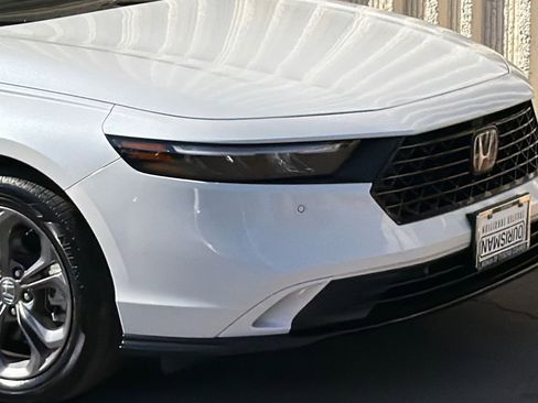 Used 2023 Honda Accord EX-L image 3