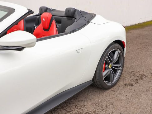Certified 2026 Ferrari Roma Spider RWD image 69