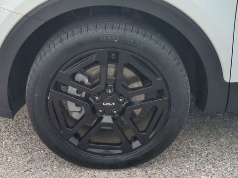 Used 2023 Kia Telluride EX X-Line AWD/4WD image 11
