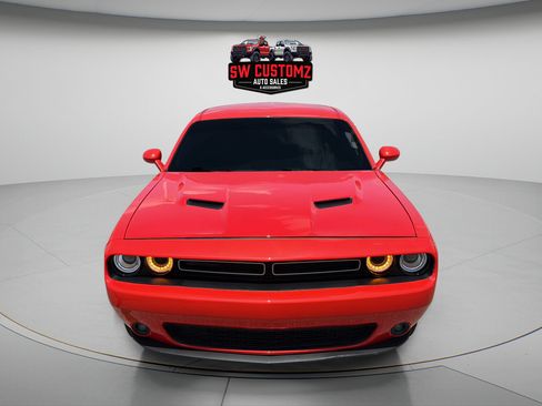 Used 2023 Dodge Challenger SXT w/ Blacktop Package AWD/4WD image 2