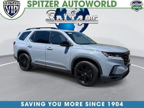Used 2025 Honda Pilot Black Edition image 1