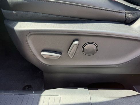 New 2025 Ford Escape ST-Line w/ Tech Pack #1 FWD image 15