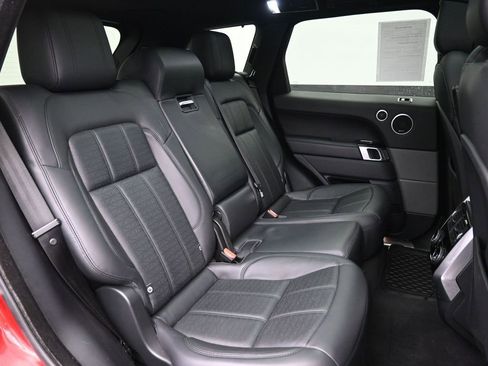 Used 2018 Land Rover Range Rover Sport HSE Dynamic image 26