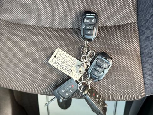 Used 2015 Chevrolet Cruze LT image 33