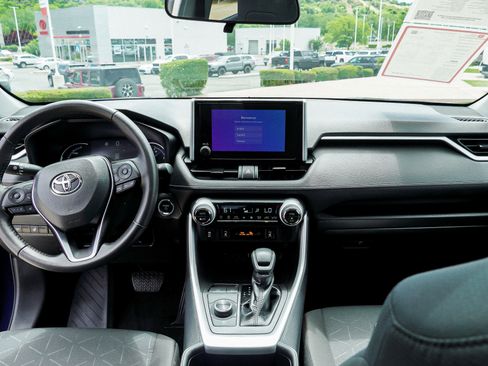 Certified 2024 Toyota RAV4 XLE w/ Convenience Package AWD/4WD image 32
