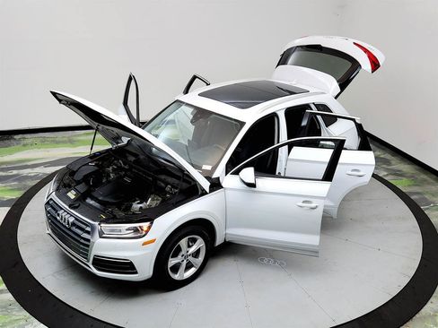 Used 2020 Audi Q5 2.0T Premium w/ Convenience Package AWD/4WD image 36