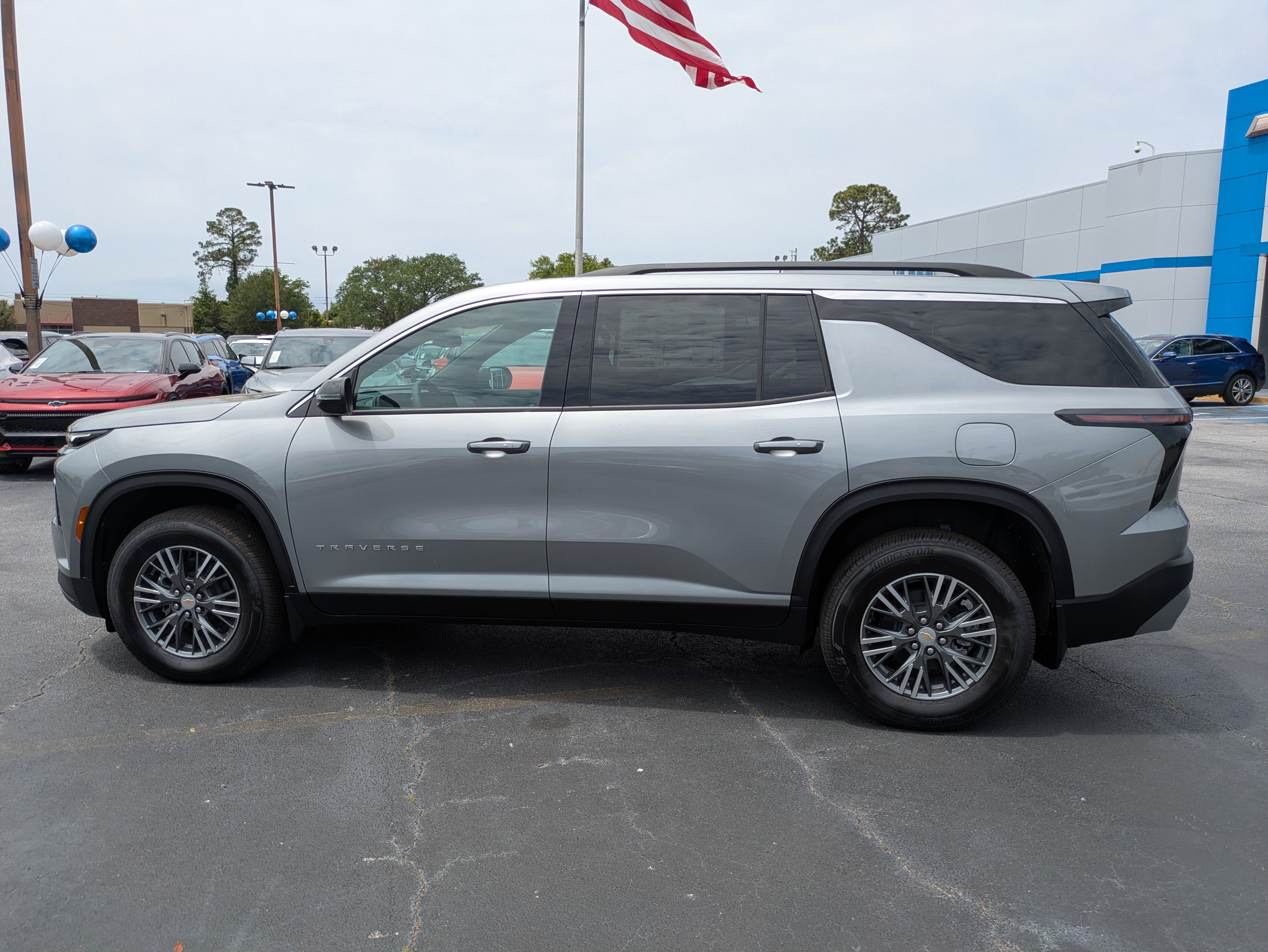 New 2026 Chevrolet Traverse LT FWD image 30
