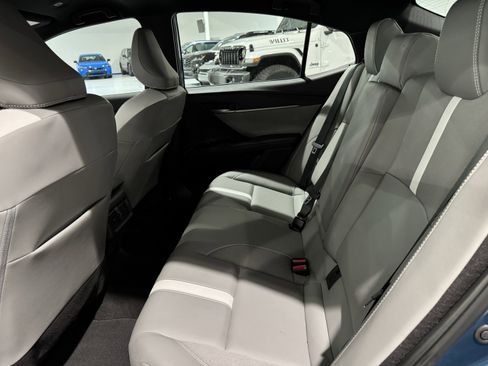 Used 2025 Toyota Camry XSE image 33