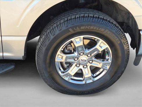 Certified 2022 Ford F150 XLT w/ Equipment Group 302A High AWD/4WD image 10