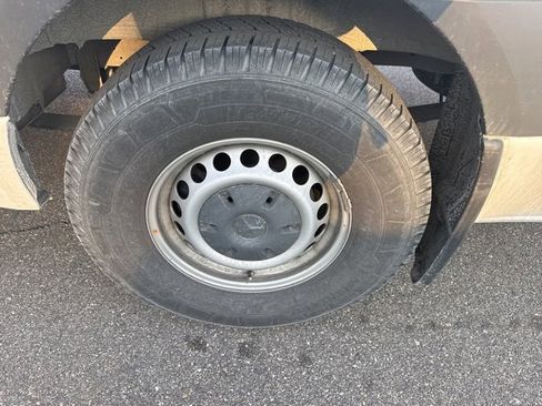 Used 2023 Mercedes-Benz Sprinter 2500 image 5