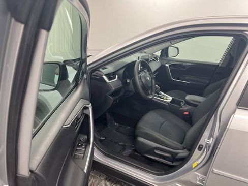 Used 2023 Toyota RAV4 LE image 12