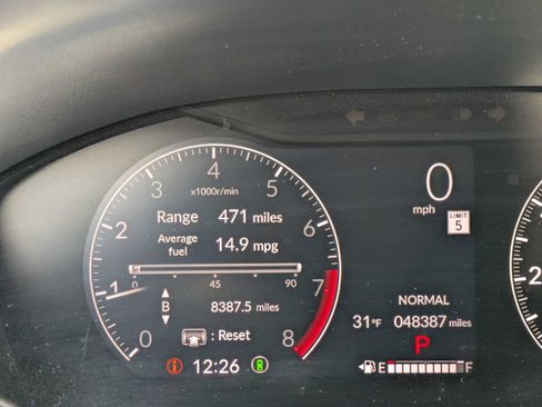 Certified 2023 Honda HR-V LX image 28