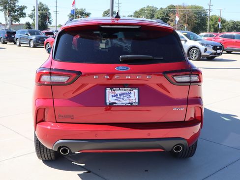 Used 2023 Ford Escape ST-Line Elite w/ Premium Technology Package image 7