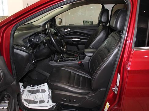 Used 2017 Ford Escape Titanium AWD/4WD image 26