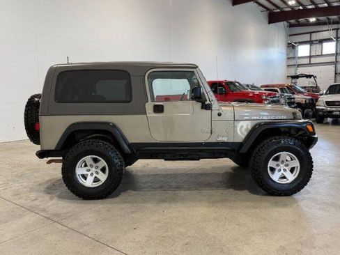 Used 2006 Jeep Wrangler Unlimited Rubicon AWD/4WD image 7