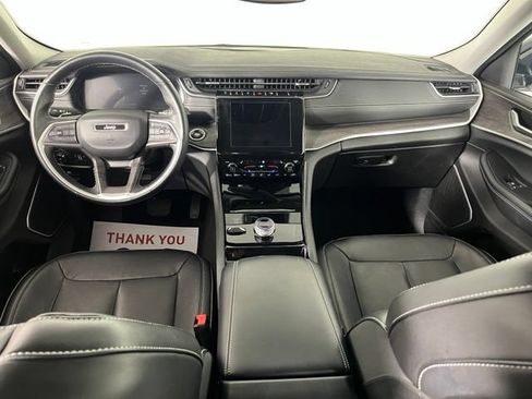 Used 2022 Jeep Grand Cherokee Limited AWD/4WD image 40