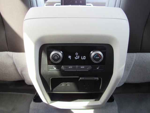 Used 2024 GMC Acadia Denali w/ Super Cruise Package FWD image 29