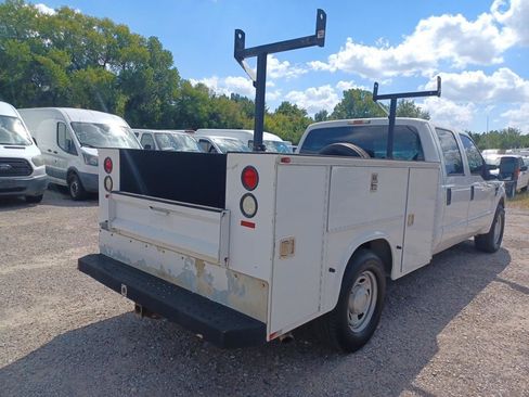 Used 2010 Ford F250 2WD Crew Cab Super Duty image 5