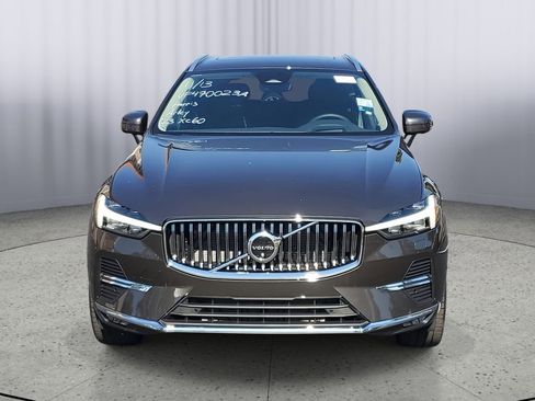 Used 2023 Volvo XC60 B5 Ultimate w/ Climate Package image 10