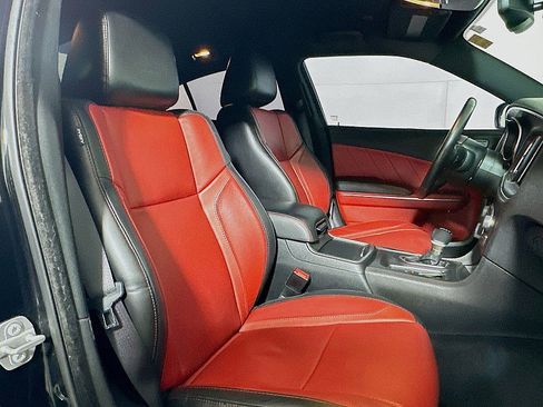 Used 2017 Dodge Charger SXT w/ Premium Group image 27