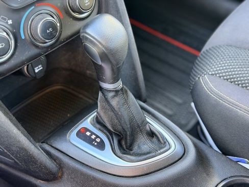 Used 2014 Dodge Dart SXT image 13