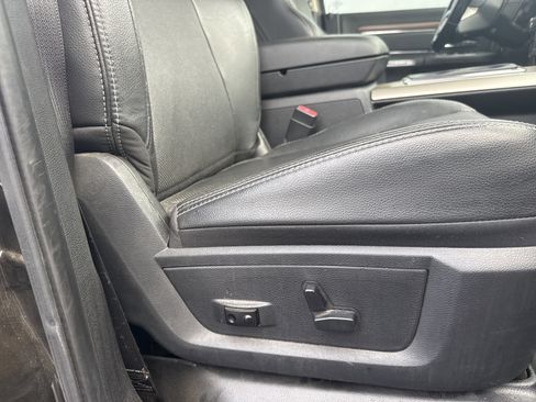 Used 2013 RAM 3500 Laramie image 17