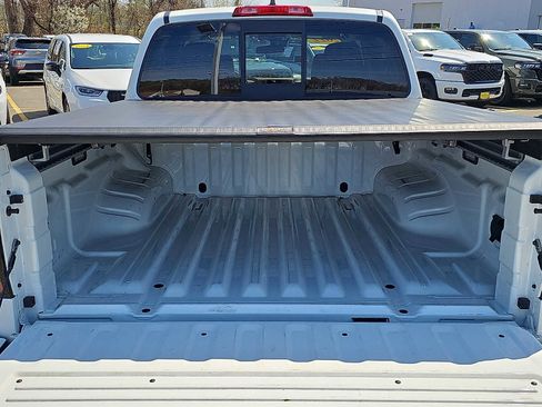 Used 2022 Nissan Frontier SV image 29