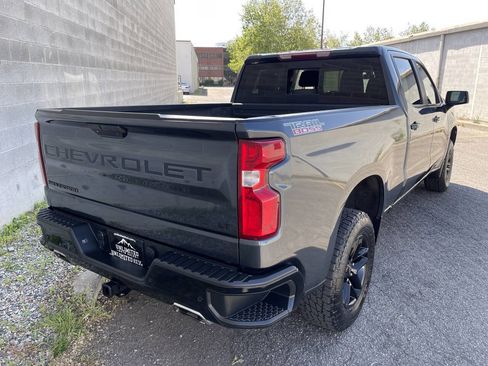 Used 2021 Chevrolet Silverado 1500 LT Trail Boss w/ Convenience Package II AWD/4WD image 5