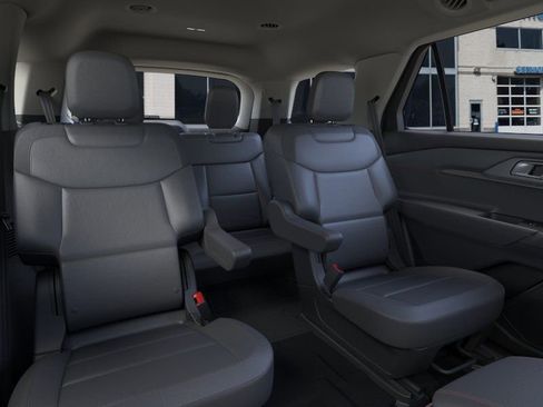 Used 2026 Ford Explorer Active w/ Active Comfort Package AWD/4WD image 11