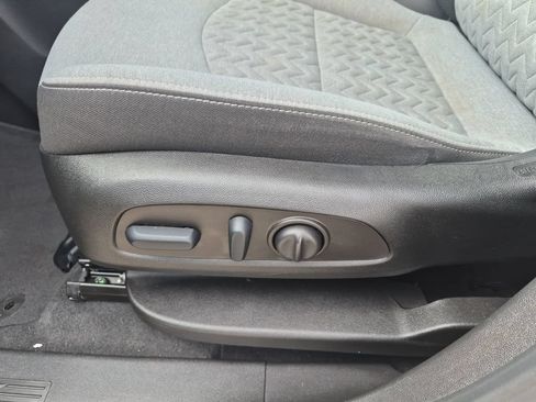 Used 2022 Chevrolet Equinox LT FWD image 12