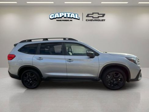 Used 2024 Subaru Ascent Onyx Edition image 6