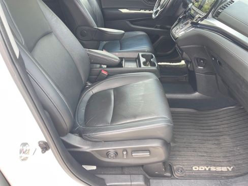 Used 2023 Honda Odyssey Touring image 19