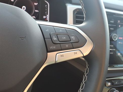 Used 2023 Volkswagen Atlas SE FWD image 15