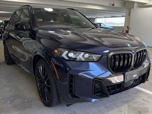 Used 2024 BMW X5 M60i AWD/4WD image 3