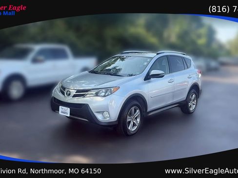 Used 2015 Toyota RAV4 XLE AWD/4WD image 1
