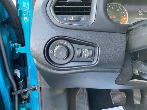 Used 2022 Jeep Renegade Latitude image 14