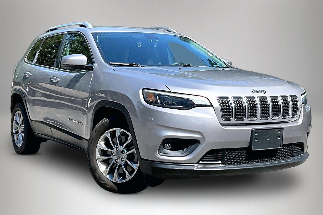 Used 2019 Jeep Cherokee Latitude Plus w/ Comfort/Convenience Group FWD image 2