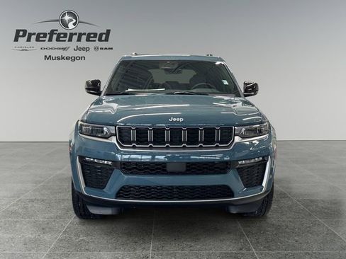 New 2026 Jeep Grand Cherokee Limited AWD/4WD image 11