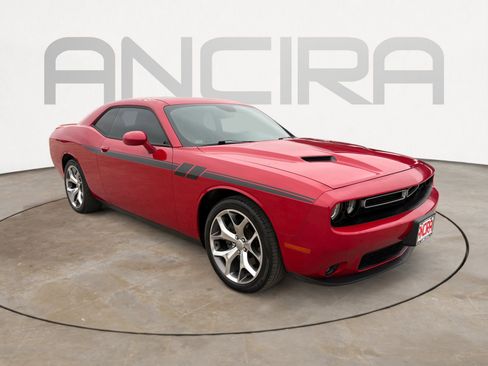 Used 2015 Dodge Challenger SXT Plus RWD image 6