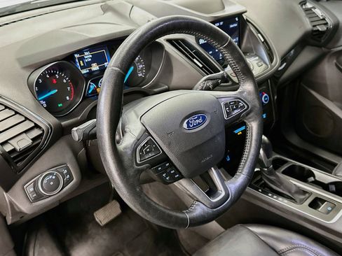 Used 2019 Ford Escape Titanium w/ U9j03 - Titanium Tow Package AWD/4WD image 18