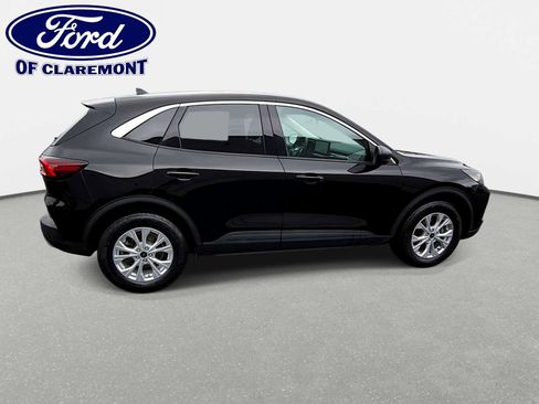 Used 2023 Ford Escape Active w/ Tech Pack #1 AWD/4WD image 8