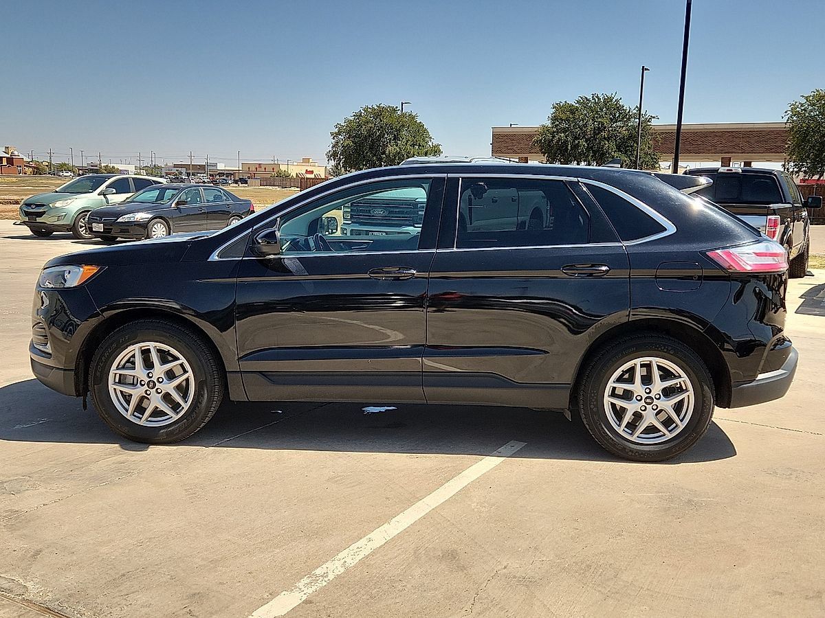 Used 2023 Ford Edge SEL AWD/4WD image 2