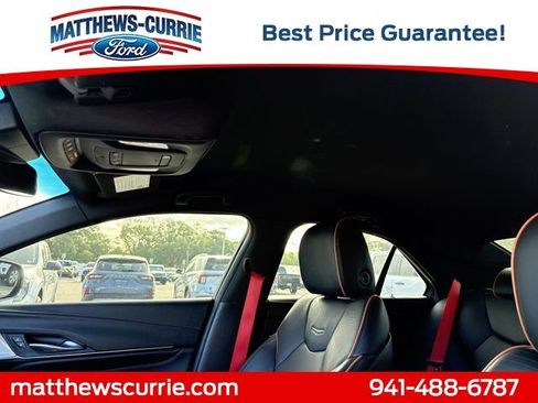 Used 2022 Cadillac CT4 V w/ Technology Package image 11