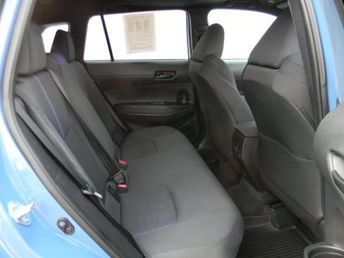 Used 2026 Toyota Corolla Cross AWD Hybrid w/ Moonroof Package image 23