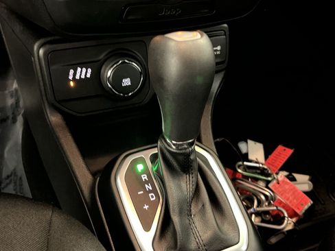 Used 2018 Jeep Renegade Sport w/ Power & Air Group AWD/4WD image 22