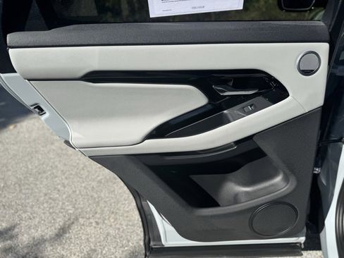 Used 2026 Land Rover Range Rover Evoque S image 14