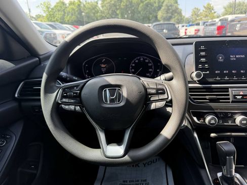 Used 2019 Honda Accord LX image 22