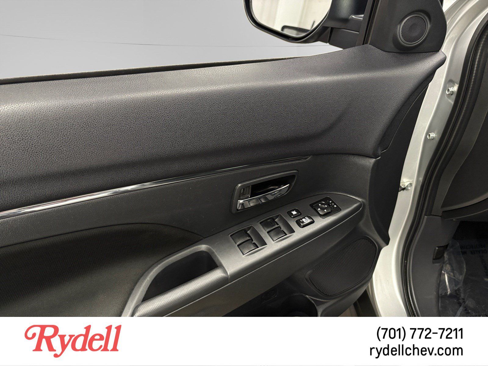 Used 2024 Mitsubishi Outlander Sport ES AWD/4WD image 11